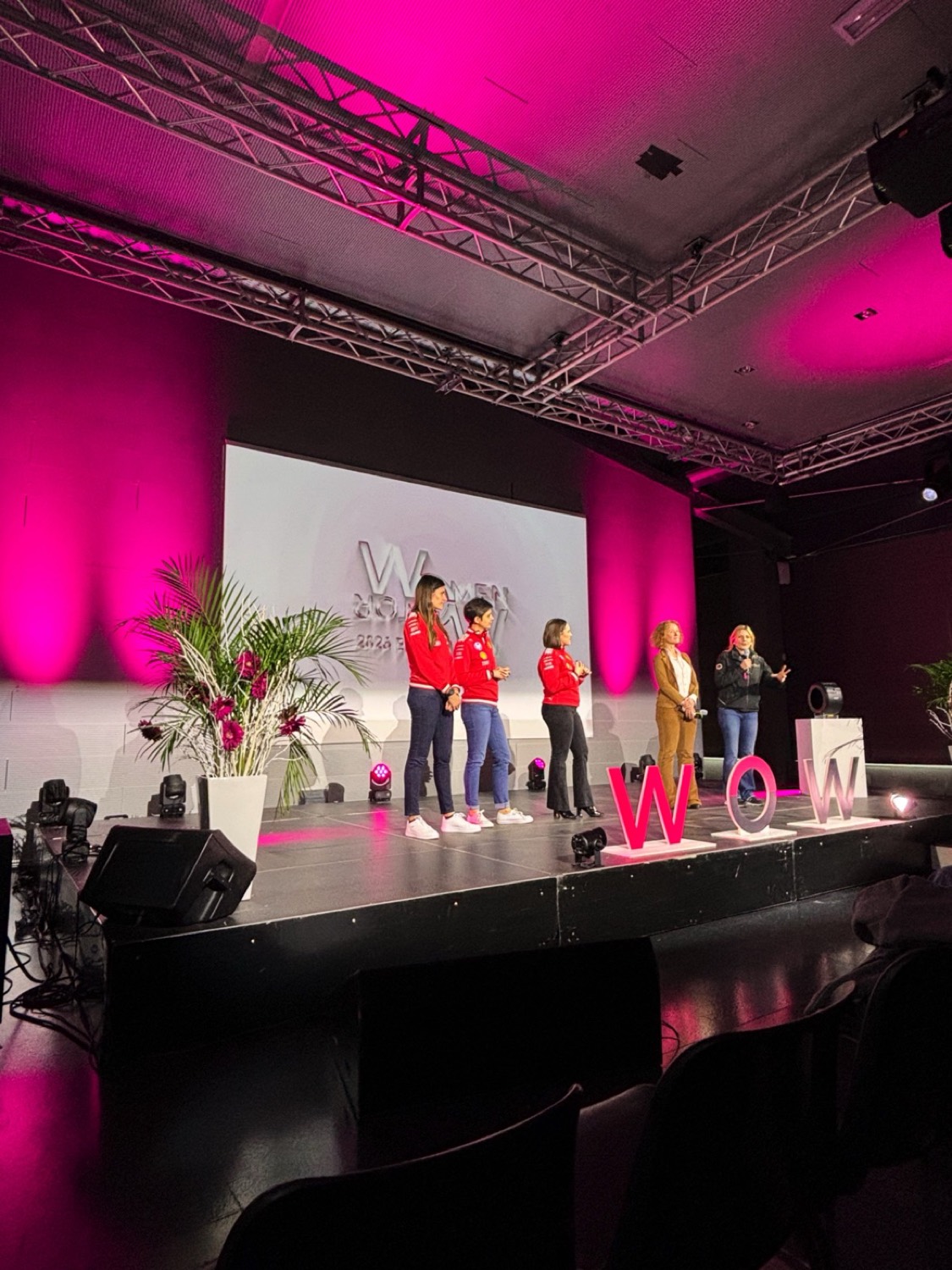 Maya Weug speaking at the WOW event